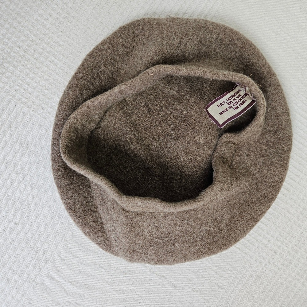 Vintage P.R.T. Ultrabasque 100% Wool‎ Beret Hat Beige Tan - Picture 8 of 13